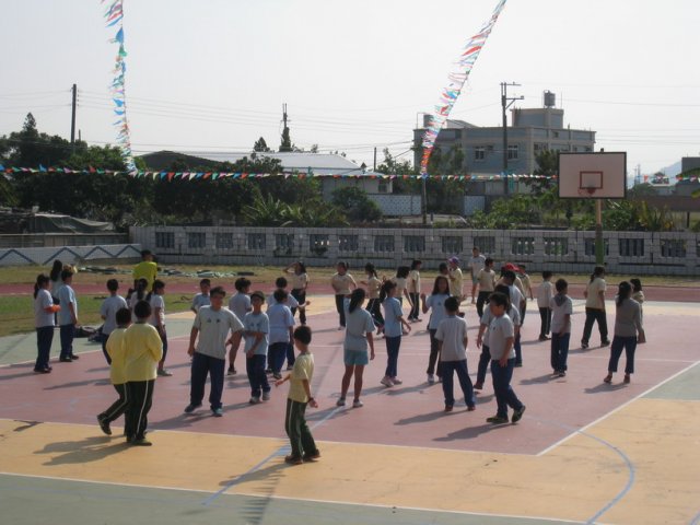 城鄉交流 - 中山國小VS台中市春安國小(102/10/29)